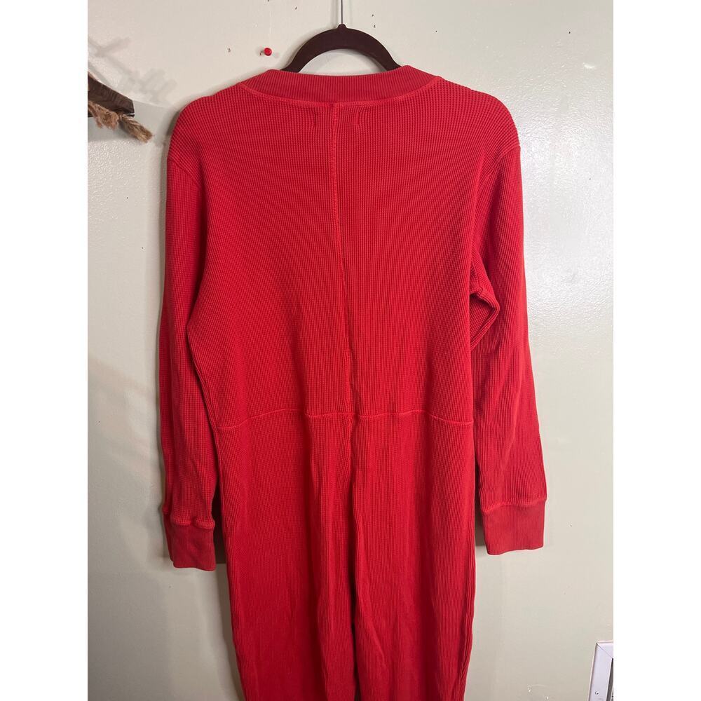 Everlane Waffle Knit Henley One Piece Lounge Pajama Jumpsuit in Currant, Size XL - Picture 2 of 12